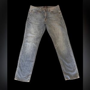 Mens Lucky Brand Jeans. W34 L32.        121 Heritage Slim.
